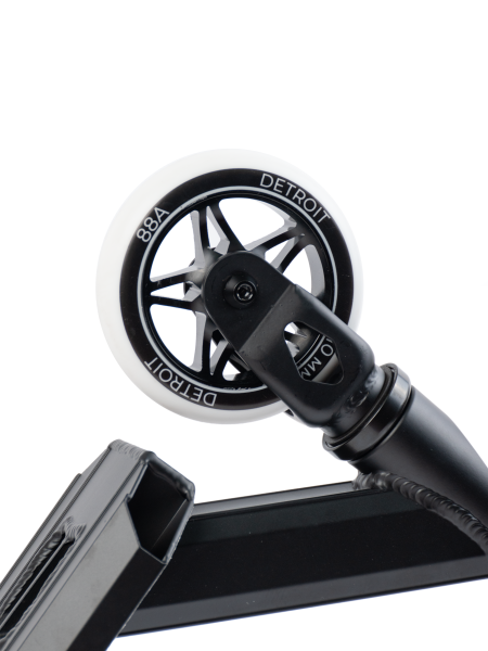 Самокат Haevner Detroit белый/черный Самокат Haevner Detroit белый/черный