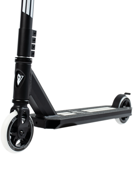 Самокат Haevner Detroit белый/черный Самокат Haevner Detroit белый/черный