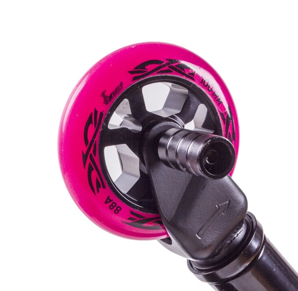 Самокат Haevner Kraft Black Edition черный/розовый Самокат Haevner Kraft Black Edition черный/розовый